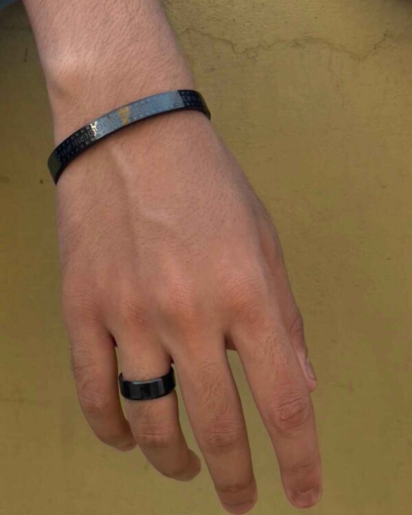 Egyptian Shackle